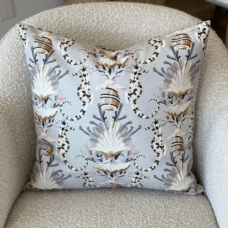 14" x 20" Seahorses & Seashells-Lumbar