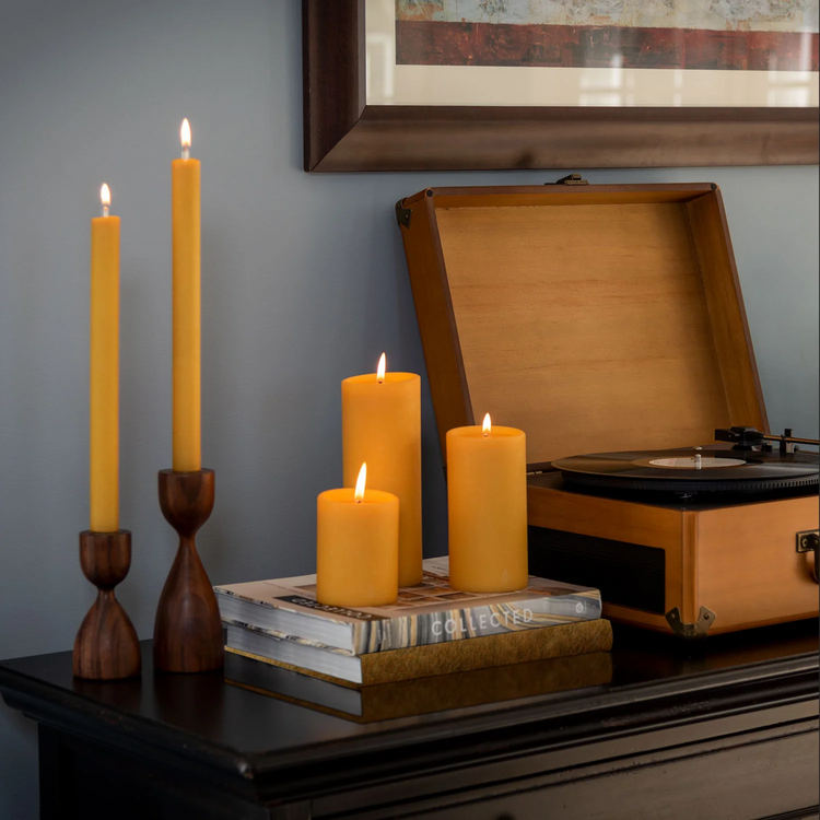 Oil-Burning Dinner Candle