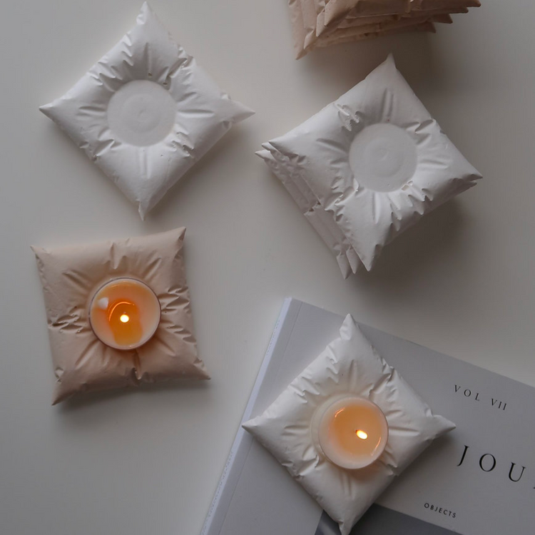 Pillow tea light holder