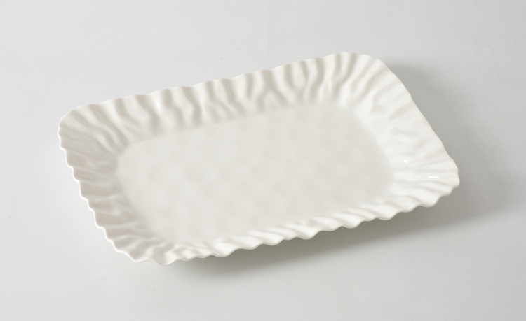 MD Ruffle Tux Deep Tray Blanc De Chine